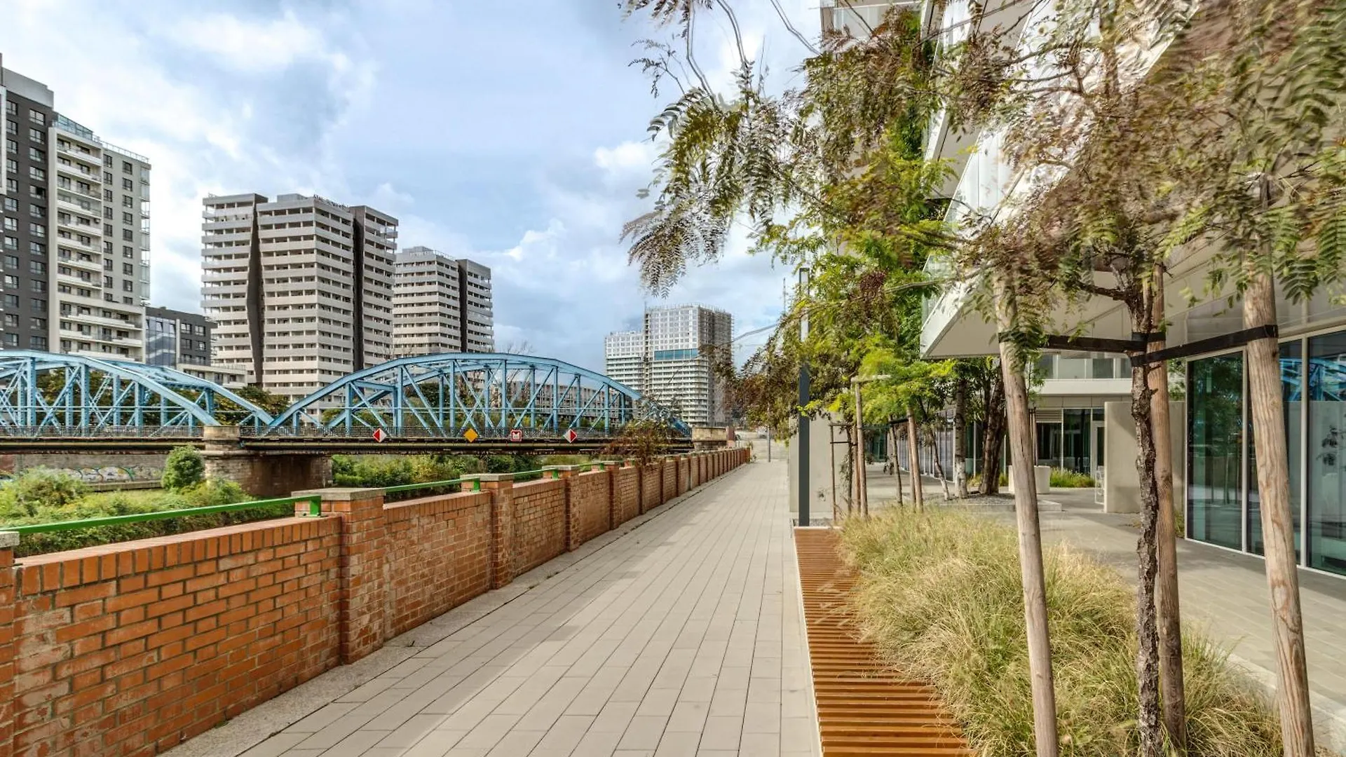 Rentplanet - Apartamenty Ksiecia Witolda Вроцлав 0*,  Польша